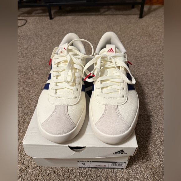 Adidas VL Court 3.0 sneaker - Women’s 9 - Picture 3 of 8